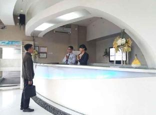 space hotel by papaho