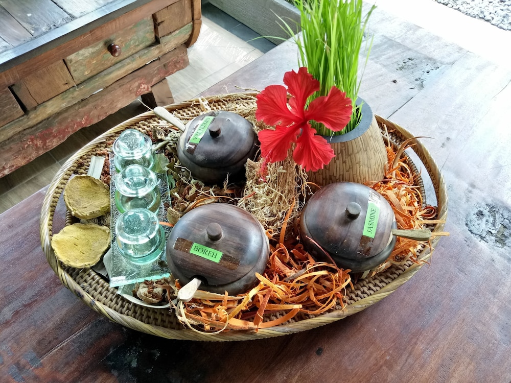 green bird villa