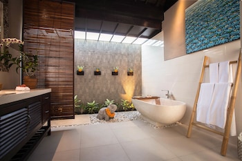 solo villas and retreat