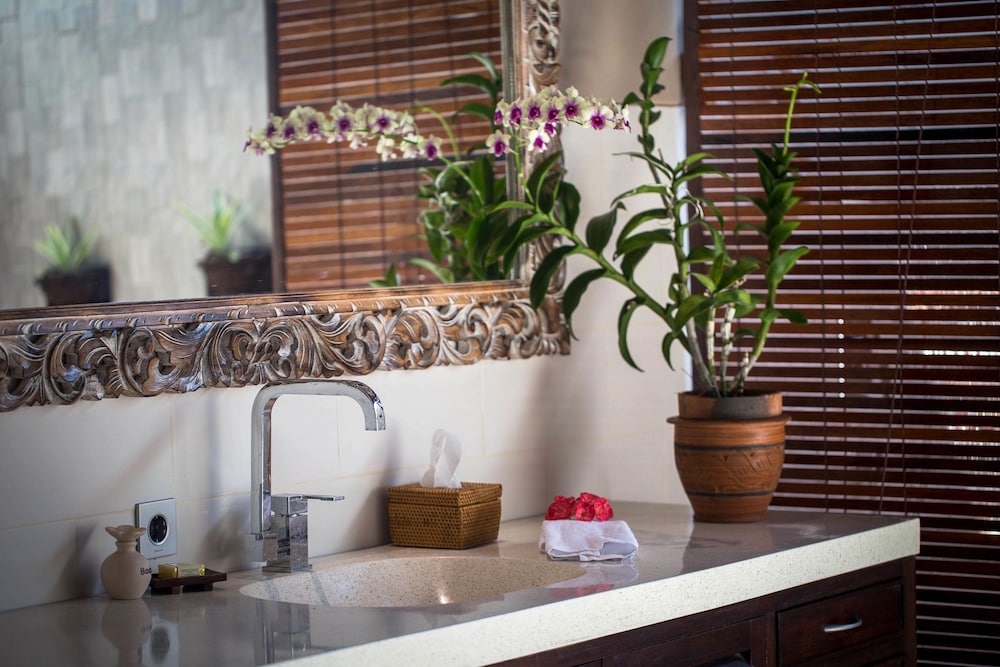solo villas and retreat