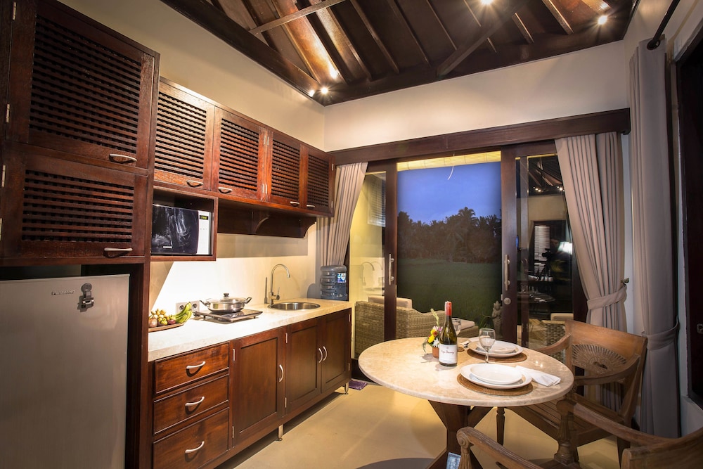 solo villas and retreat