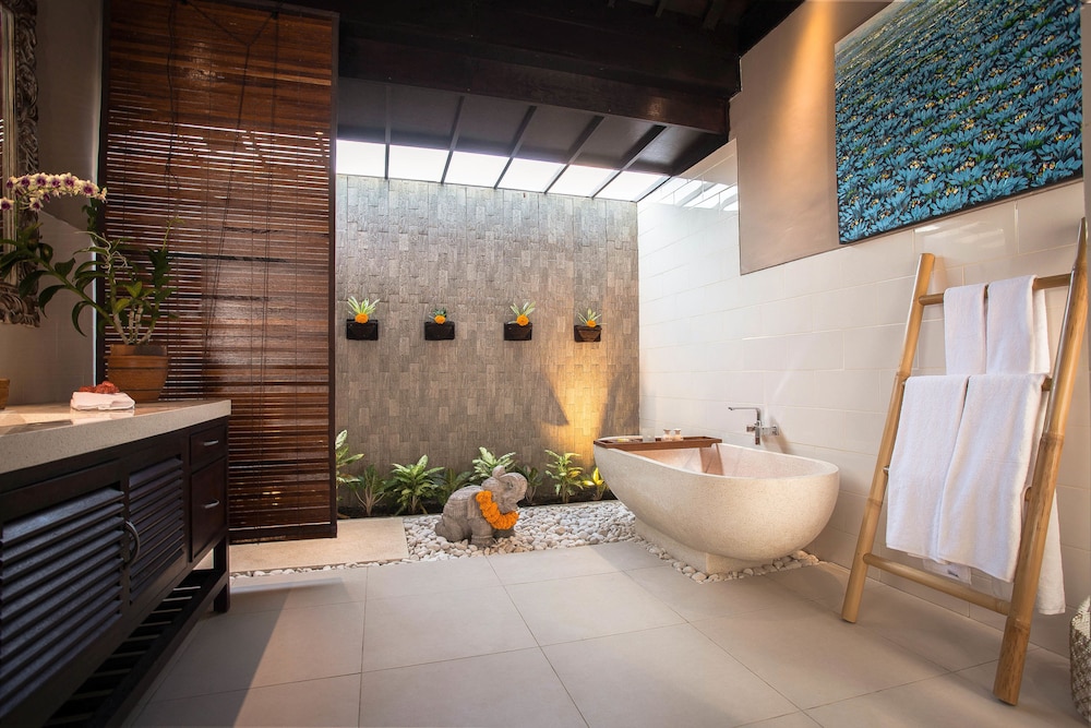 solo villas and retreat