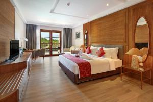 Royal Tulip Springhill Resort Jimbaran,Bali>>Badung,5 star