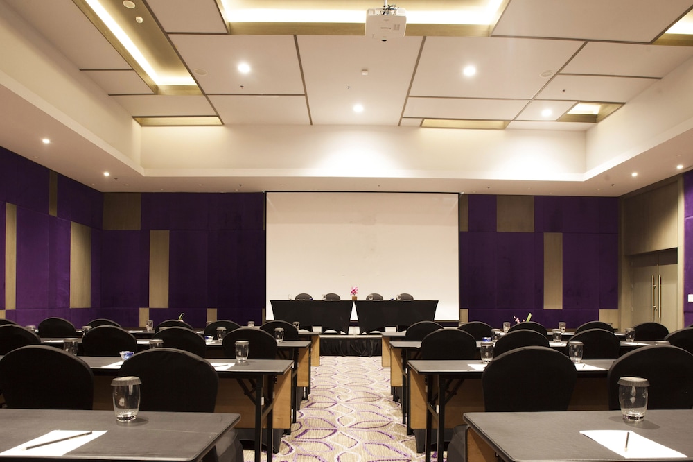 swiss belinn cikarang