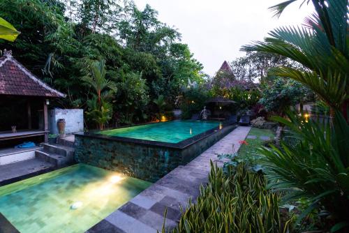 Sari Bamboo Villas,Payangan>>Bali,3 star