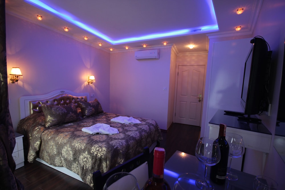 charm hotel
