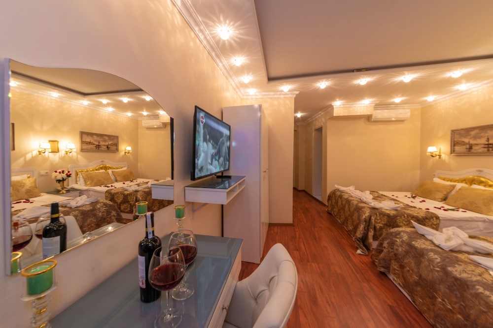 charm hotel