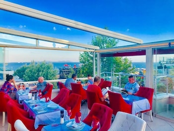 charm hotel
