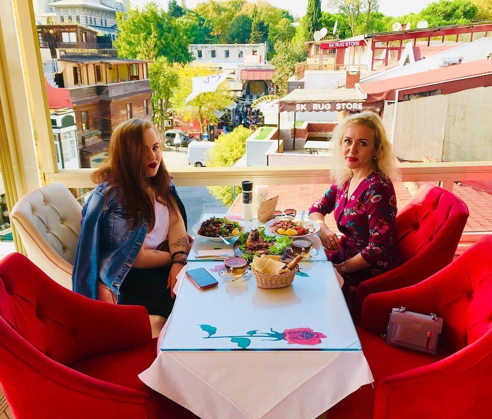 charm hotel