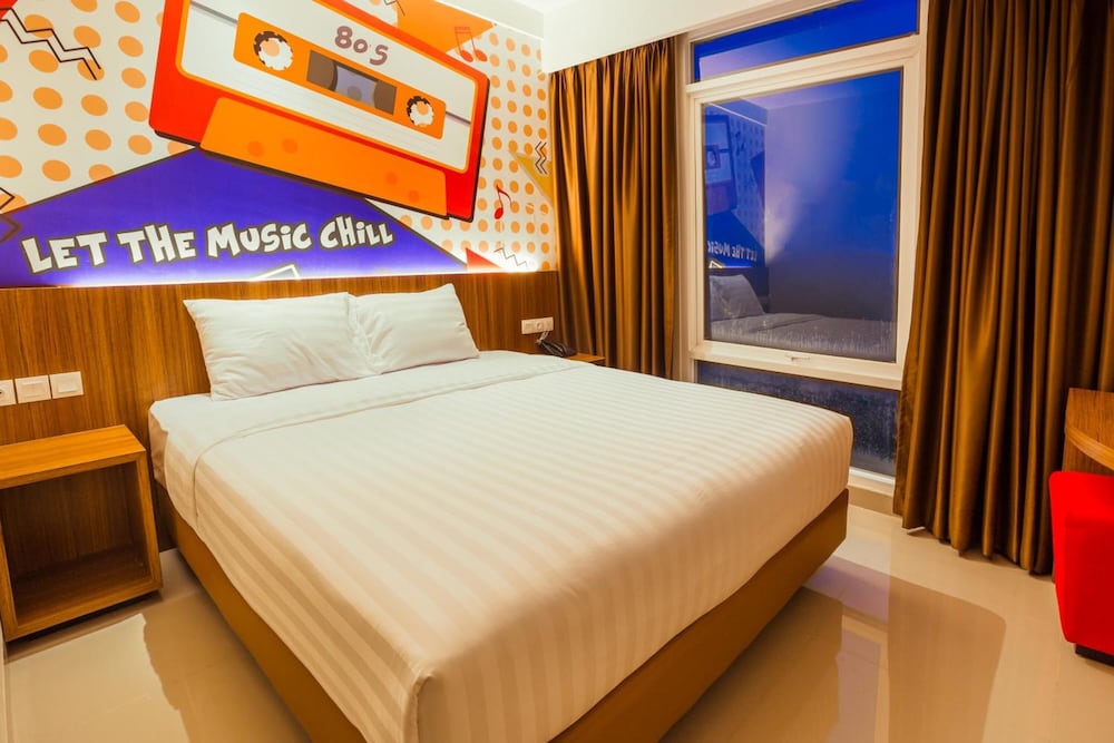 front one hotel purwodadi