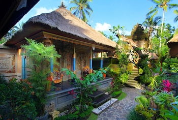 de umah bali eco tradi home