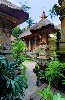 de umah bali eco tradi home