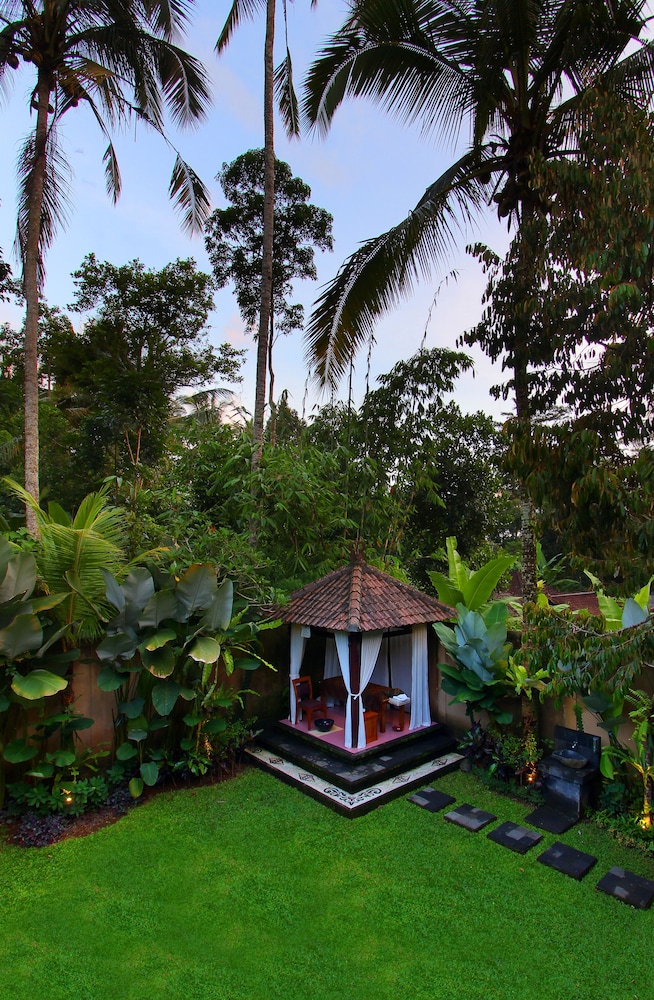 de umah bali eco tradi home