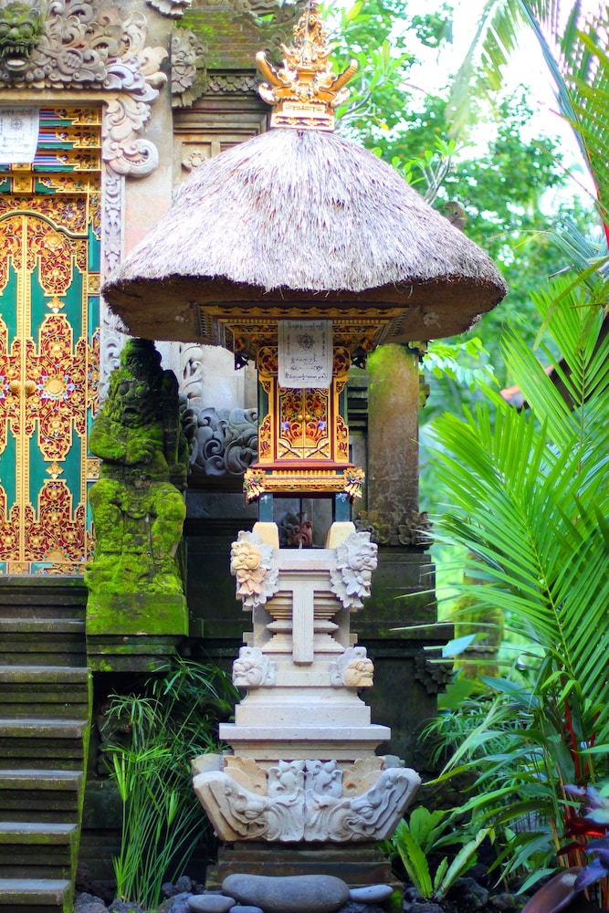 de umah bali eco tradi home