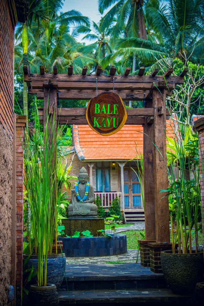 de umah bali eco tradi home