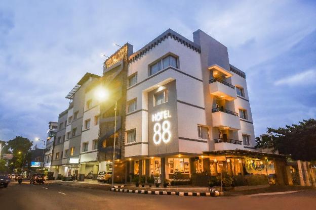 hotel 88 diponegoro jember by wh
