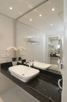 sulis beach hotel and spa