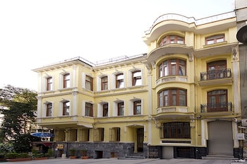 hotel new house