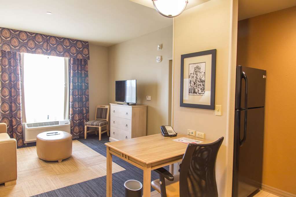 hampton inn and suites dodge city