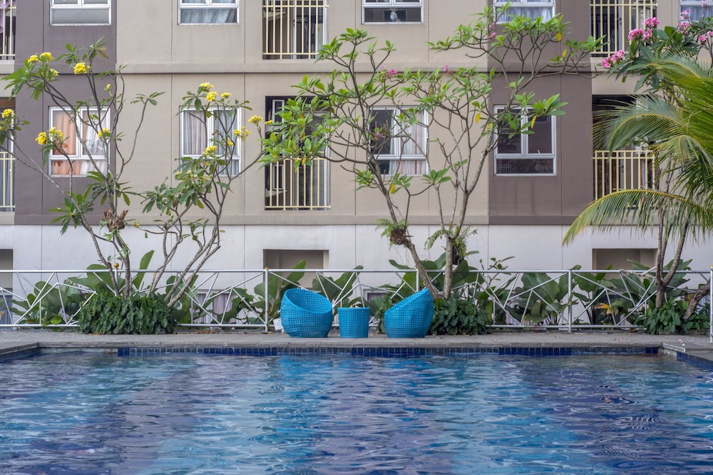 Titanium Express Homtel,Depok>>Cimanggis,3 star
