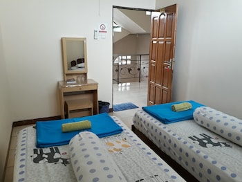 Imam Bonjol Hostel,Central Java>>Semarang,1 star