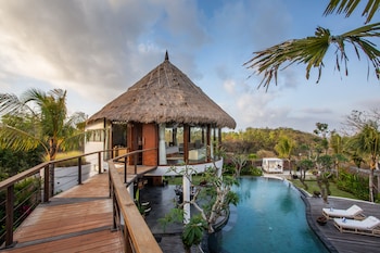 dayu mirah resort