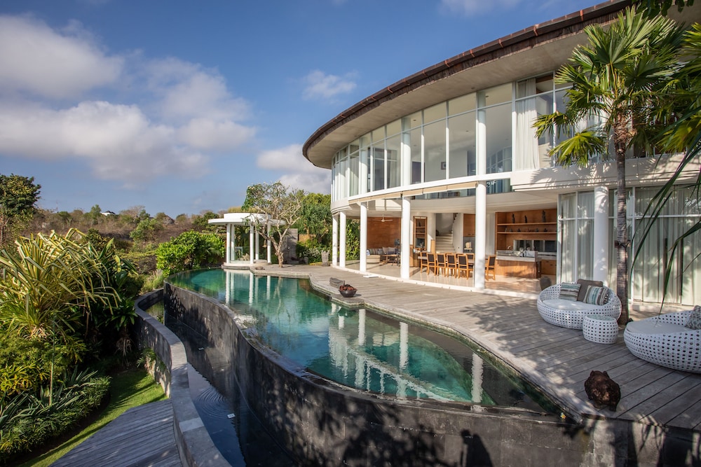 dayu mirah resort