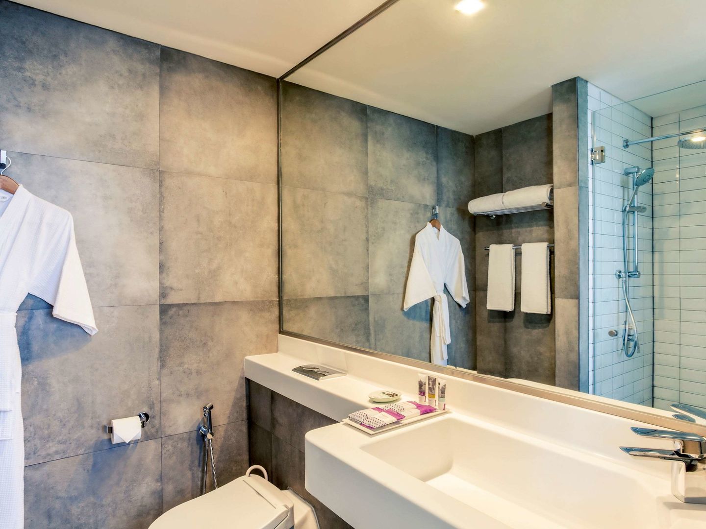 mercure jakarta pantai indah kapuk