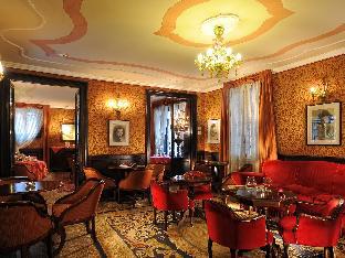 hotel flora