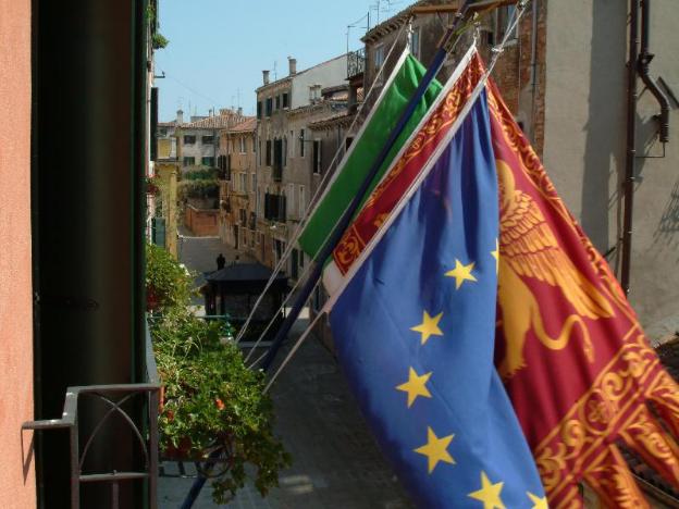 apostoli palace