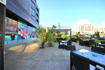 menada sunny beach plaza apartments