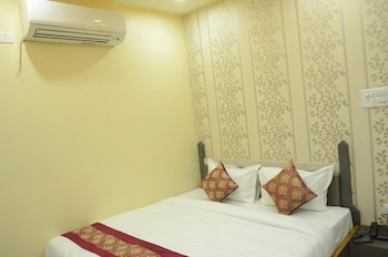 hotel rahil palace