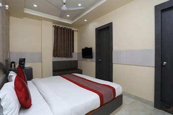 hotel rahil palace
