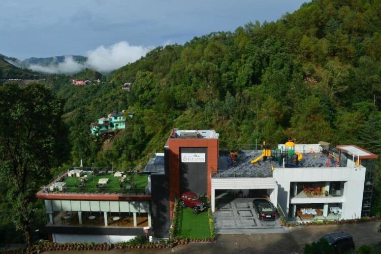 resort eutopia waknaghat