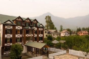 apple orchard resort and spa