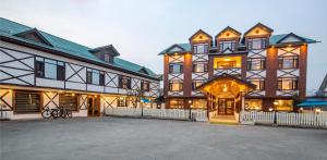 apple orchard resort and spa