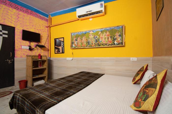 spot on 41885 royal heritage guest house