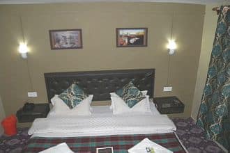 Dreamland Kashmir Cottage ,Laripora,2 star