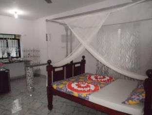 Casa Almeida Guest House,Calangute>>Baga,4 star