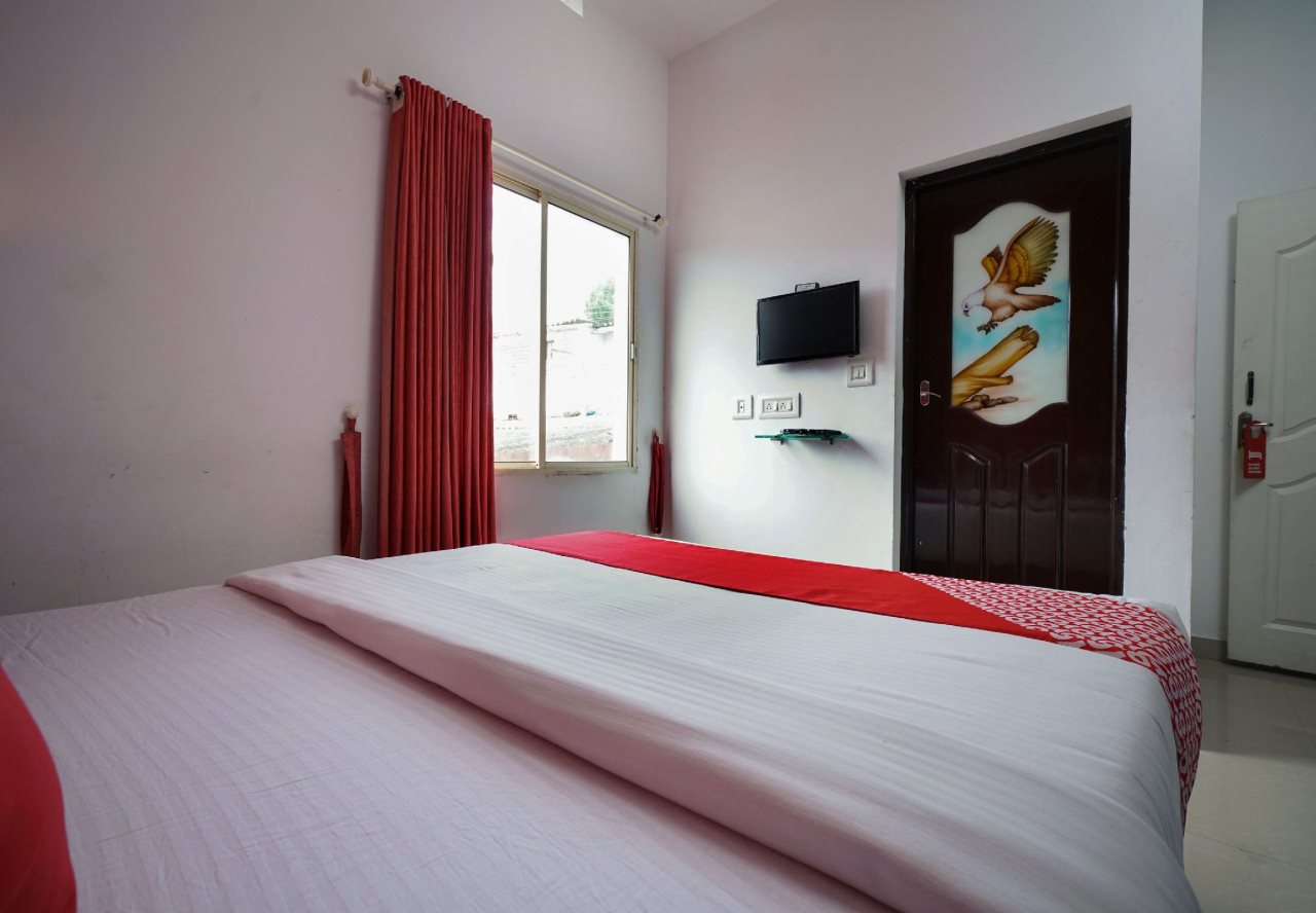 oyo 8653 achus inn