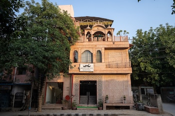 moustache agra