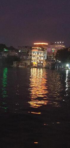 jheel hotel and restaurent
