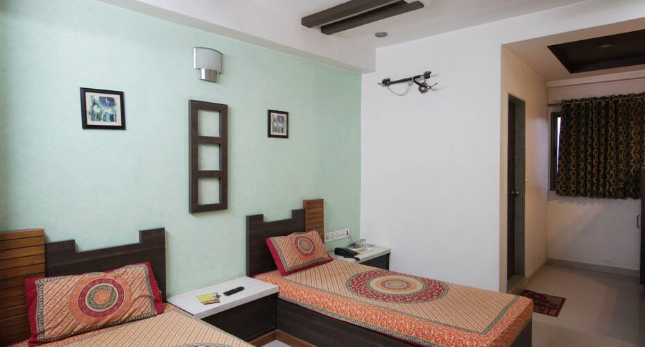 hotel shree sai palace