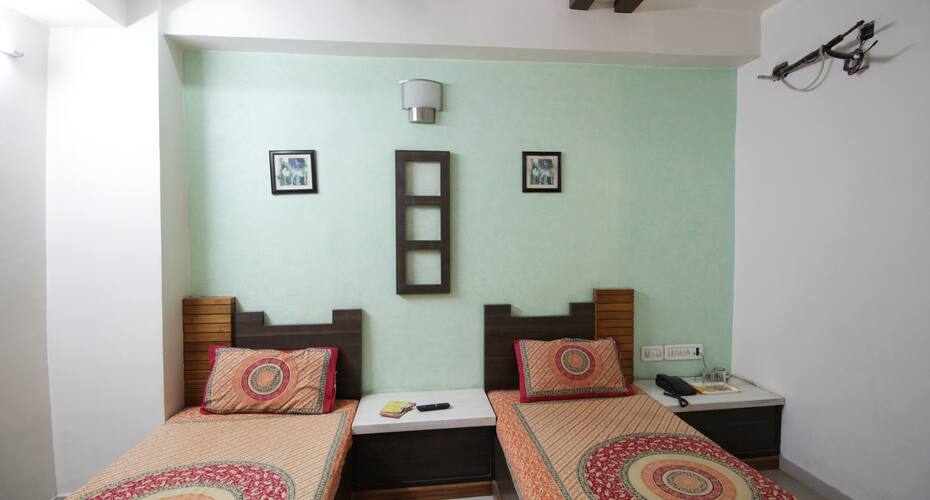 hotel shree sai palace