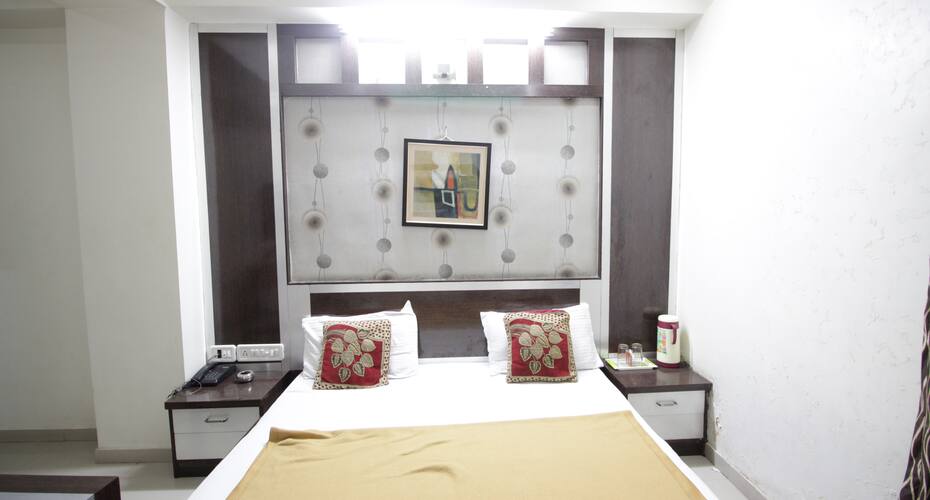 hotel shree sai palace