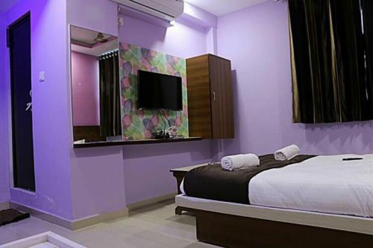 hotel shree sai palace