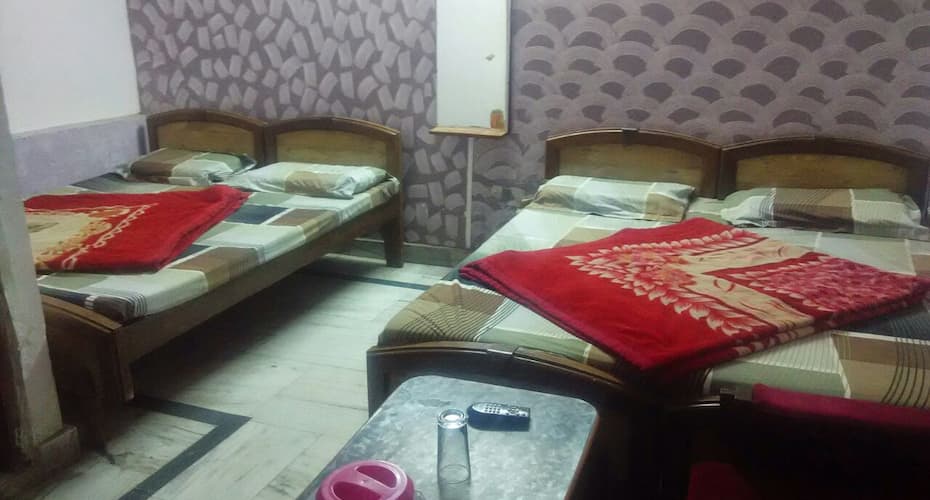 Hotel Aditya Sheraton,Vishnu Ghat,1 star