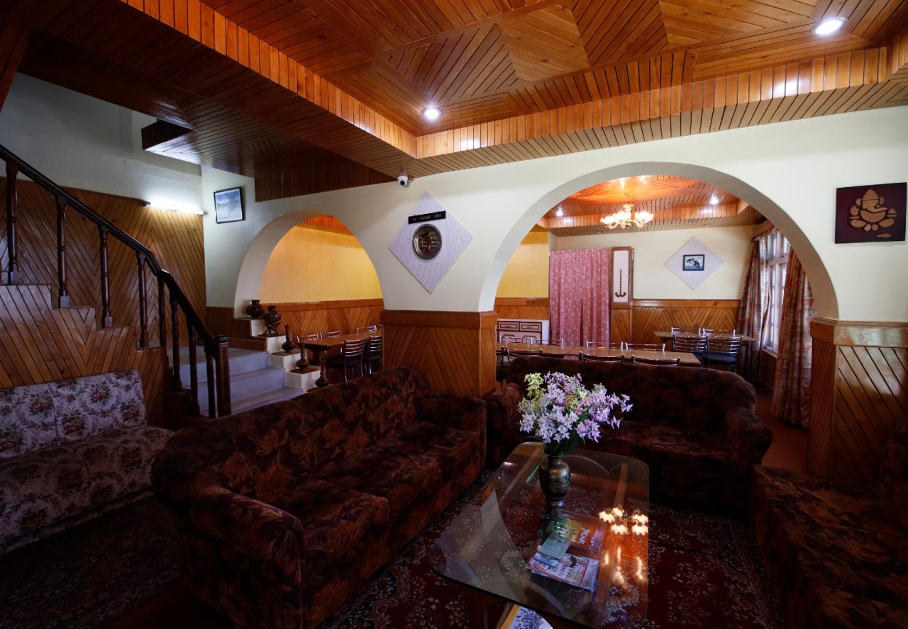 Hotel Oakwood,Kandaghat>>Chail,3 star