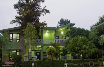 corbett aamod spa and resort riverside resort