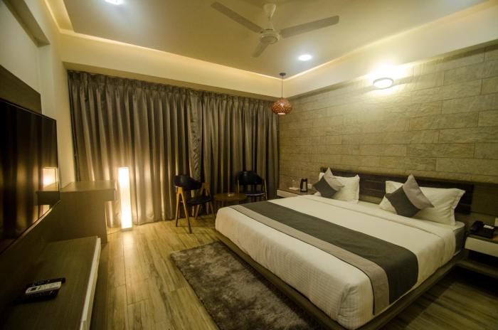 hotel grand elegance